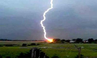 বিকেলের মধ্যে ৭ জেলায় বজ্রপাতের শঙ্কা, ১০ পরামর্শ দিল আবহাওয়া অফিস
