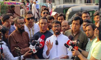 স্বরাষ্ট্র উপদেষ্টার পদত্যাগে ৪৮ ঘণ্টার আলটিমেটাম