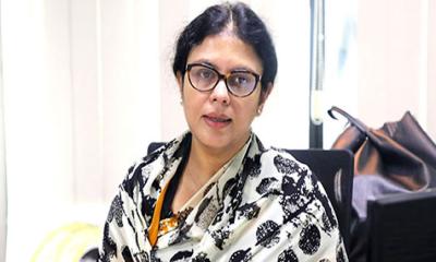 মার্কিন শুল্ক আরোপ নিয়ে মুখ খুললেন রুবানা হক