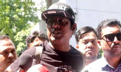 ডিবি কার্যালয় থেকে বেরিয়ে যা বললেন মারজুক রাসেল