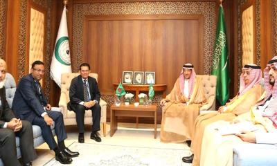 ওআইসির শীর্ষ নেতাদের সঙ্গে পররাষ্ট্রমন্ত্রীর বৈঠক