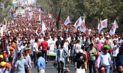 ‘জাগো বাহে, তিস্তা বাঁচাই’ স্লোগানে পদযাত্রায় হাজারো মানুষ