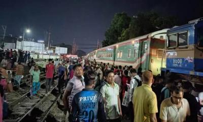 গাজীপুরে লাইনচ্যুত পদ্মা এক্সপ্রেস, উত্তরবঙ্গের সঙ্গে ট্রেন চলাচল বন্ধ