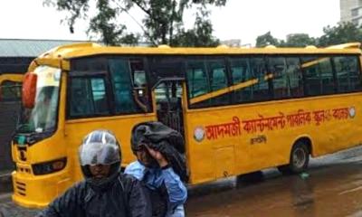 নিজ স্কুলবাসের চাকায় পিষ্ট হয়ে প্রাণ গেল দ্বিতীয় শ্রেণির শিক্ষার্থীর