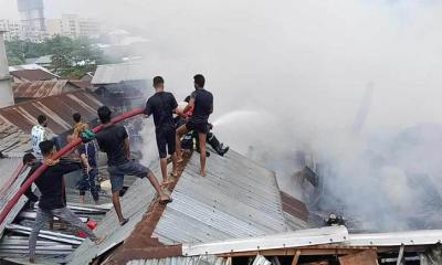 মহাখালী সাততলা বস্তির আগুন নিয়ন্ত্রণে