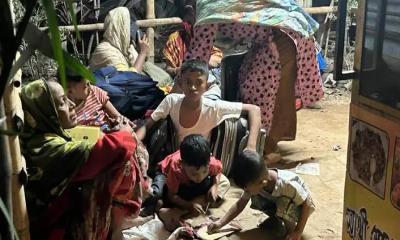 ‘আগুন দেখে শুধু বাচ্চাগুলোরে নিয়ে ঘর থেকে বের হতে পারছি’