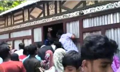 কুমিল্লায় মা-ভাতিজিকে কুপিয়ে হত্যা