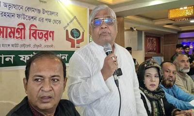 মেসে থাকা উপদেষ্টারা চড়েন ৬ কোটির গাড়িতে : বুলু