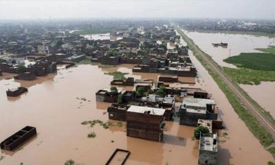 পাকিস্তানে বন্যা-ভূমিধসে ১৫১ জনের মৃত্যু
