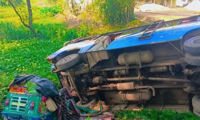 সুনামগঞ্জে বাসের ধাক্কায় বাবা-মেয়েসহ নিহত ৫