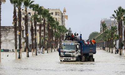 মরক্কোর ঐতিহাসিক শহর বন্যার ঝুঁকিতে, ৫০ হাজারের বেশি মানুষ সরিয়ে নেওয়া হয়েছে