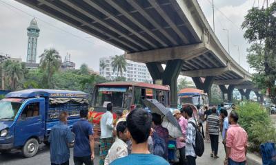 চট্টগ্রামে চলছে ৪৮ ঘণ্টার ধর্মঘট, যাত্রীদের ভোগান্তি