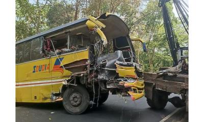 চট্টগ্রামে ঈদের দিন সকালে দুই বাসের সংঘর্ষ, নিহত ৫