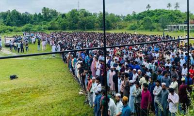 মায়ের কর্মস্থল কুবি ক্যাম্পাসে অপ্রতিমের প্রথম জানাজা অনুষ্ঠিত