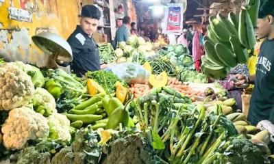 বাজারে উত্তাপ থাকলেও কমেছে মূল্যস্ফীতি