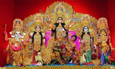 শারদীয় দুর্গোৎসবের মহাষষ্ঠী আজ