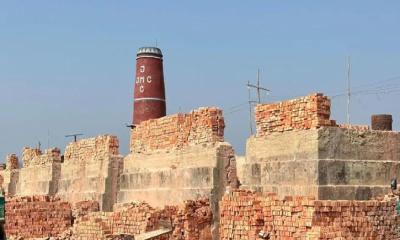  অবৈধ ৫ ইটভাটাকে ২০ লাখ টাকা জরিমানা