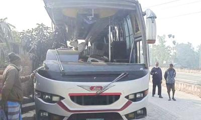 রংপুরে ট্রাক-বাস সংঘর্ষে তিনজনের মৃত্যু