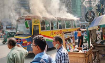 এবার মিরপুরে যাত্রীবাহী বাসে আগুন দিল দূর্বৃত্তরা