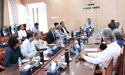 বিএনপি সরকার গণমাধ্যমের স্বাধীনতায় বিশ্বাসী: প্রধানমন্ত্রী