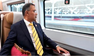 চীনের তালিয়ান থেকে বেইজিংয়ের পথে প্রধানমন্ত্রী