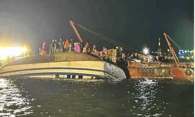 পর্যটকবাহী নৌকা ডুবে নিহত ৩৭, নিখোঁজ অনেকেই