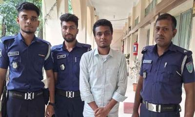 নিয়োগ পরীক্ষার প্রক্সি দিতে গিয়ে কারাগারে সরকারি চাকরিজীবী
