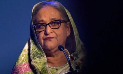শেখ হাসিনাসহ ৩০ জনের পরোয়ানা বাহিনী প্রধানদের কাছে পাঠানো হলো