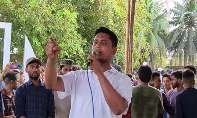 এই বার্ধক্যের নেতৃত্বের জন্য আমরা রক্ত দিতে প্রস্তুত না : হাসনাত