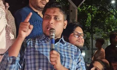 যেখানেই আওয়ামী লীগ দেখবেন, ধরে ধরে পুলিশের হাতে তুলে দেবেন: হাসনাত আবদুল্লাহ