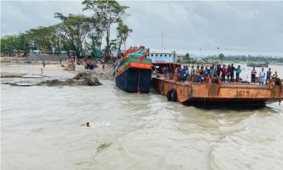 সাগর উত্তাল, জেলেদের নিরাপদ আশ্রয়ে থাকতে বলা হয়েছে