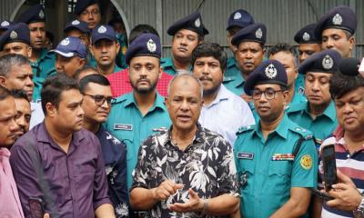 আমাদের জনগণ সাংঘাতিক সচেতন : স্বরাষ্ট্র উপদেষ্টা