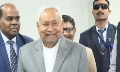 নারী চিকিৎসকের হিজাব টেনে নামিয়ে বিতর্কে বিহারের মুখ্যমন্ত্রী