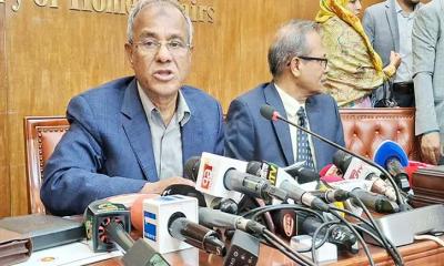 পদত্যাগ করলে এখানে বসতাম না: স্বরাষ্ট্র উপদেষ্টা