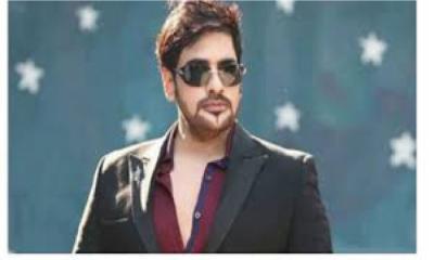 ২৫০ জনের দল নিয়ে হজে যাচ্ছেন অনন্ত জলিল