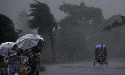 রাতের মধ্যে ঝড়ের আভাস, নদীবন্দরে সতর্কতা