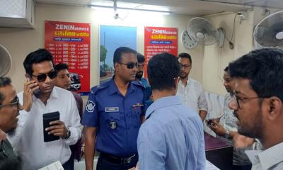 অতিরিক্ত ভাড়া আদায়, ৪ পরিবহনকে জরিমানা