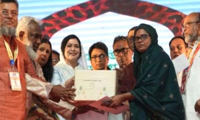 সরকার সবার জন্য স্বাস্থ্যসেবা নিশ্চিত করতে কাজ করছে : ডা. জুবাইদা রহমান