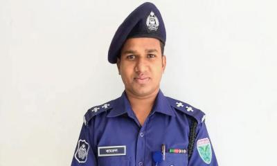 রাজধানীতে বাসের ধাক্কায় এসআই নিহত