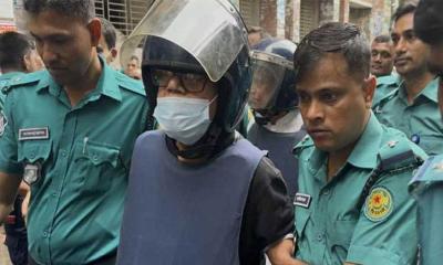 আদালতে পুলিশকে ধমক দিলেন সাবেক মন্ত্রী কামরুল