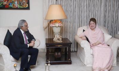 খালেদা জিয়ার সঙ্গে সাক্ষাৎ করলেন পাকিস্তানের উপ-প্রধানমন্ত্রী