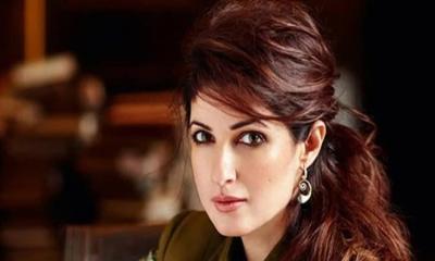 স্বামীকে নিয়ে বেফাঁস মন্তব্যে মুখ খুললেন টুইঙ্কল খান্না