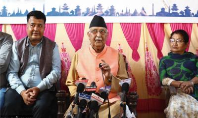 প্রকাশ্যে এসে ক্ষমতাচ্যুত প্রধানমন্ত্রী বললেন, তিনি পালাবেন না