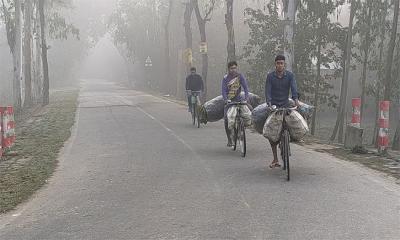 মৃদু শৈত্যপ্রবাহে বিপাকে নিম্ন আয়ের লোকজন