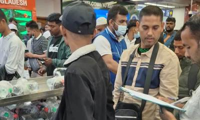 লিবিয়া থেকে ফিরলেন ১৭৪ বাংলাদেশি