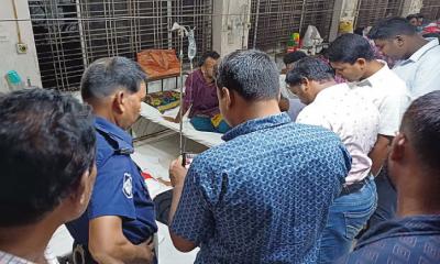 থানায় আত্মহত্যার চেষ্টা কিশোরের, পাশের রুমে বসে ছিল কিশোরী