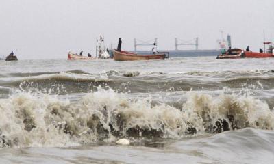 সাগরে লঘুচাপ, চার সমুদ্রবন্দরে ৩ নম্বর সতর্ক সংকেত