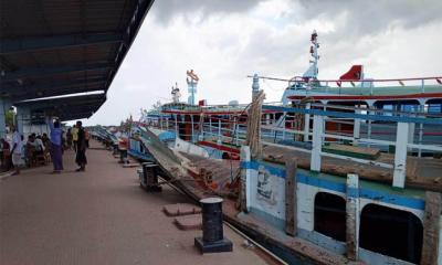 দৌলতদিয়া-পাটুরিয়ায় লঞ্চ চলাচল বন্ধ