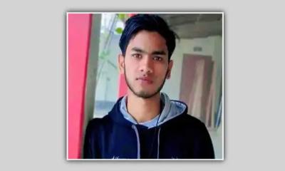 মে‌ডিকেল পরীক্ষায় ব্যর্থ, বিদ্যুতের হাই ভোল্টেজ খুঁটিতে উঠে প্রাণ দিলেন তরুণ
