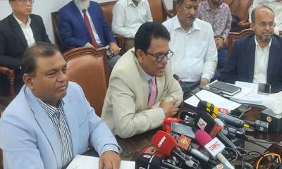 স্কুলে ভর্তি করা হবে পরীক্ষার ভিত্তিতে